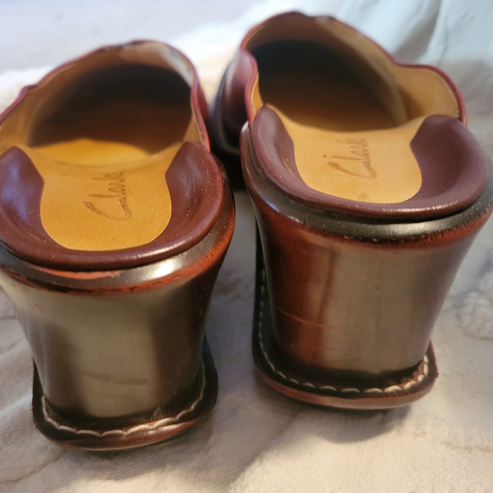Clarks Brown Leather Clogs